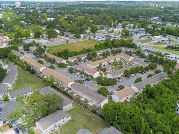 East Augusta Commons, 420 E Boundary #2df0e1acd, Augusta, GA 30901