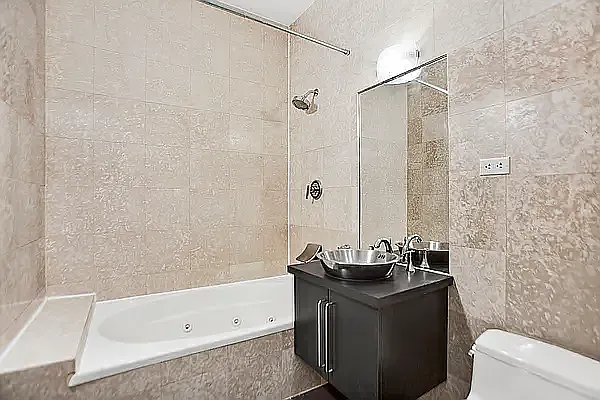 359 15th St #3B — Photo 4