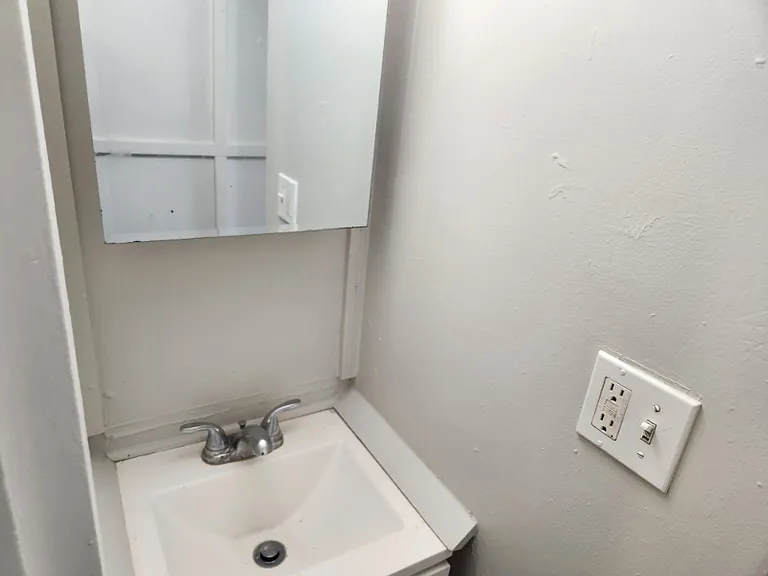 417 N Rose St #1 — Photo 3