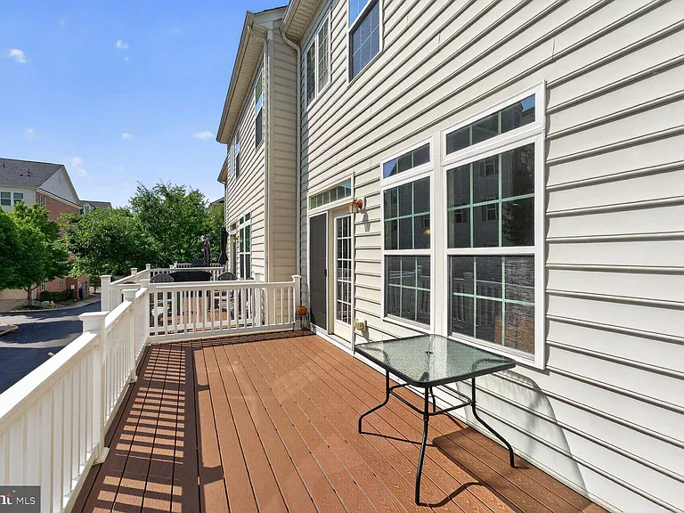 2293 Merseyside Dr — Photo 12