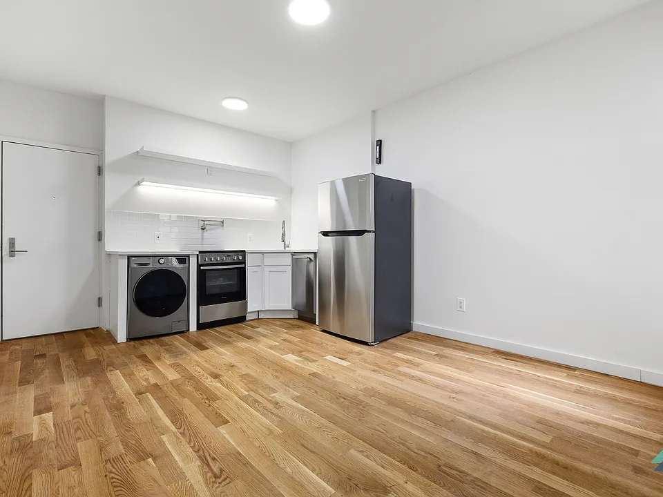 441 Wilson Ave #B5