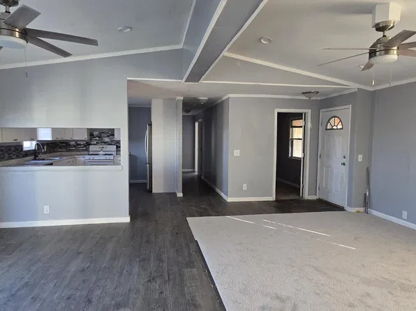 1940 Utah Ave, Silver Springs, NV 89429