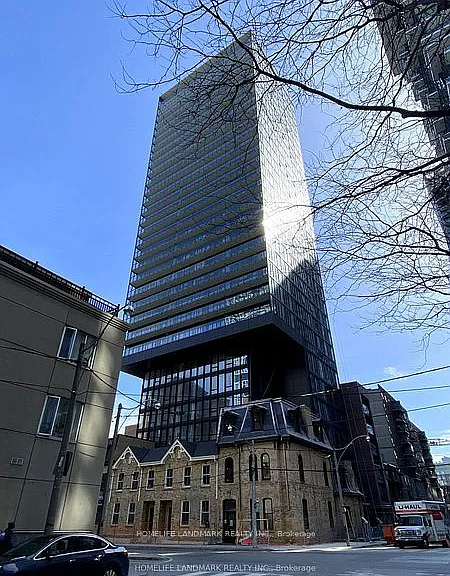 47 Mutual St #904 — Photo 1