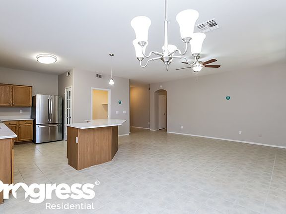 5th image of 11263 E Covina St