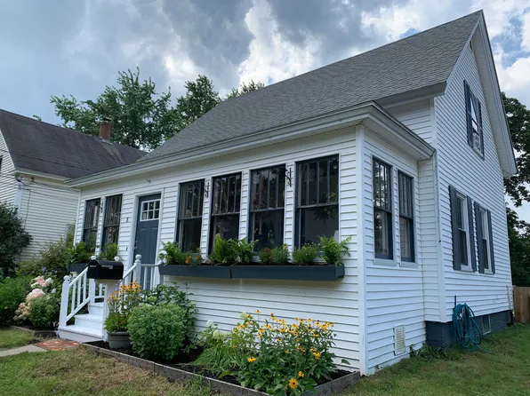 8 Pleasant Street, Lisbon, ME 04252