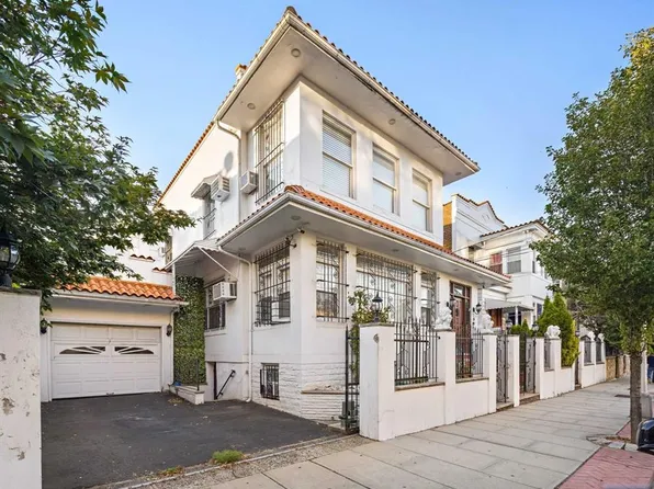 2819 Summit Ave, Union City, NJ 07087