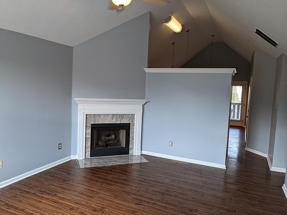 4th image of 1144 Oatlands Park