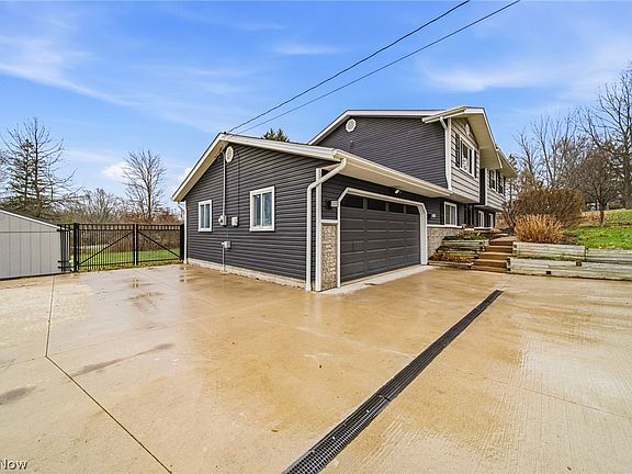 2nd image of 10397 Prouty Rd