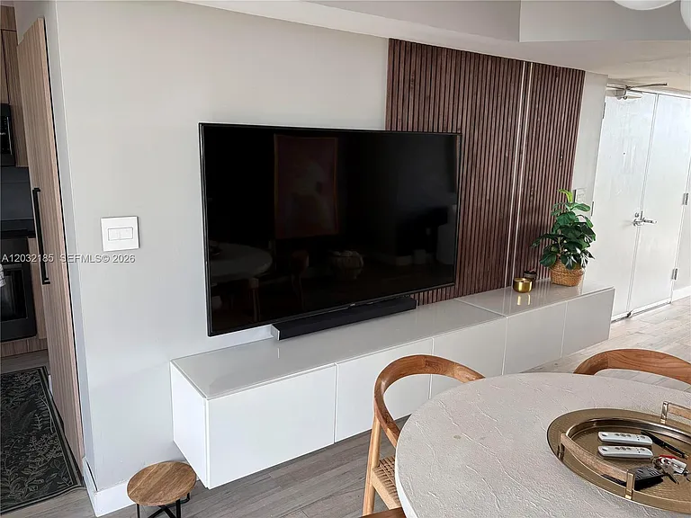 5900 Collins Ave #702 — Photo 6