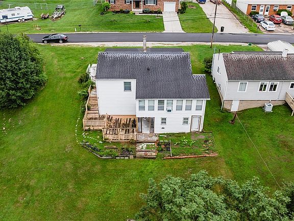 4th image of 715 Grandview St