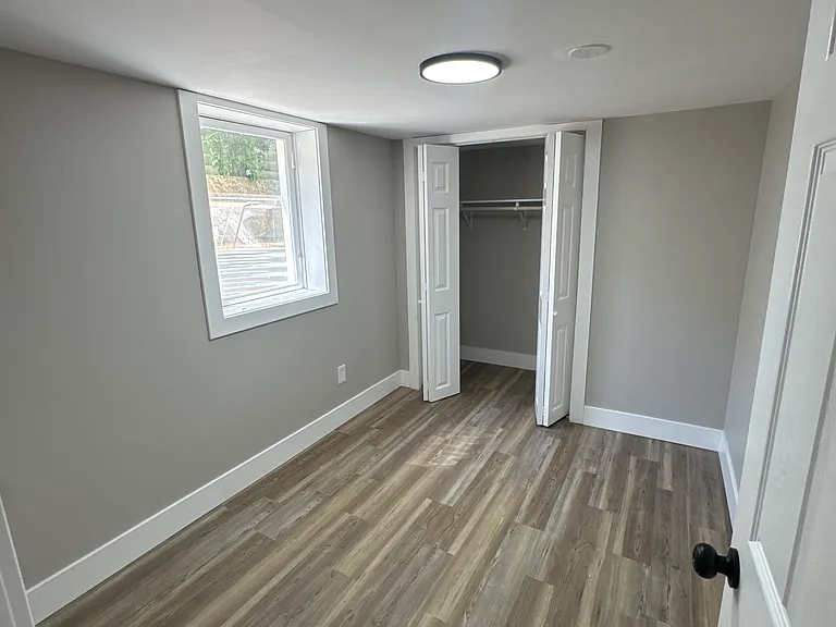 910 E 41st Ave — Photo 12