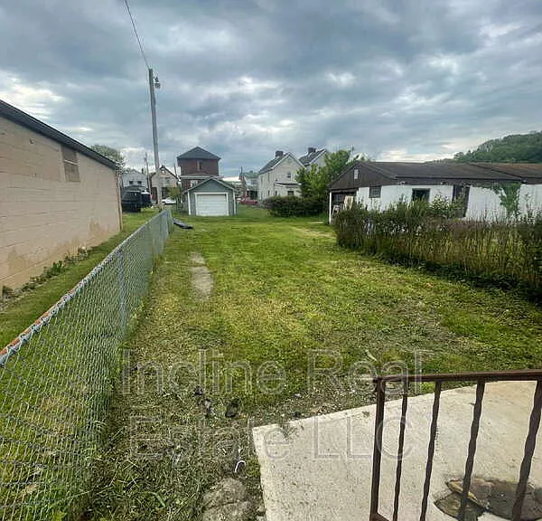 124 S 13th St — Photo 3