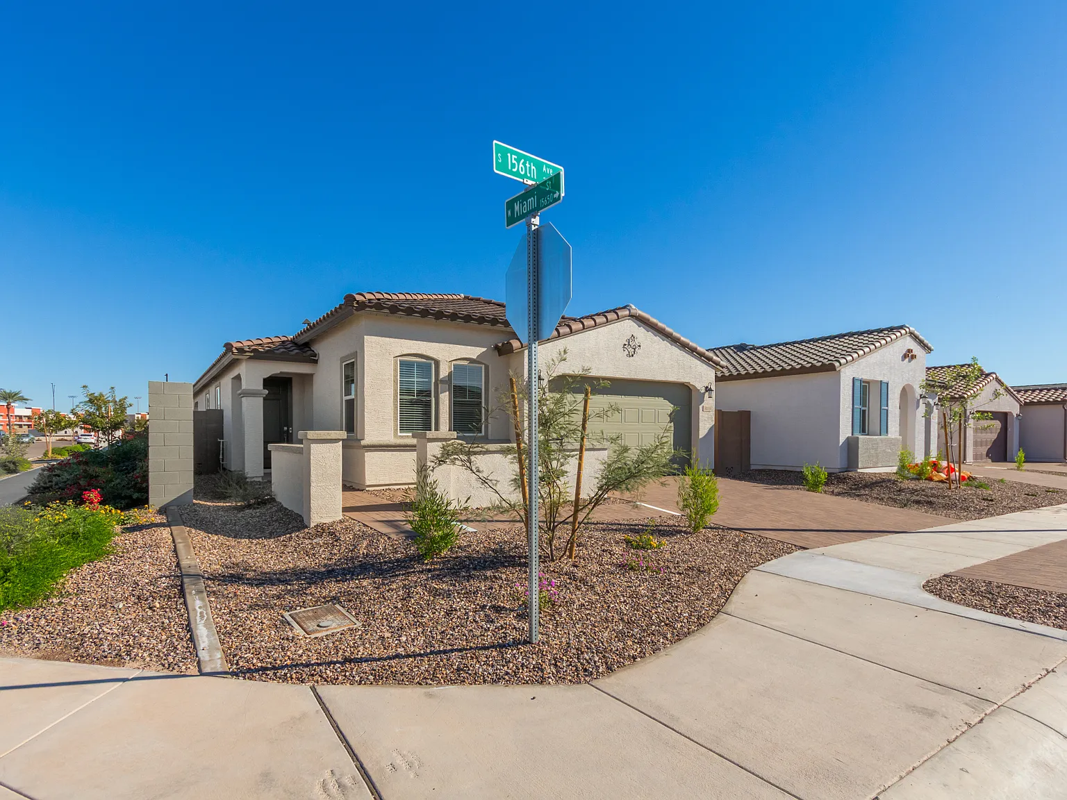 4 bed, 1797 sqft, $2,500 — Photo 2
