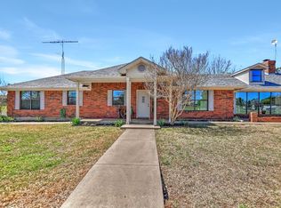 1905 Roland Rd, Whitesboro, TX 76273