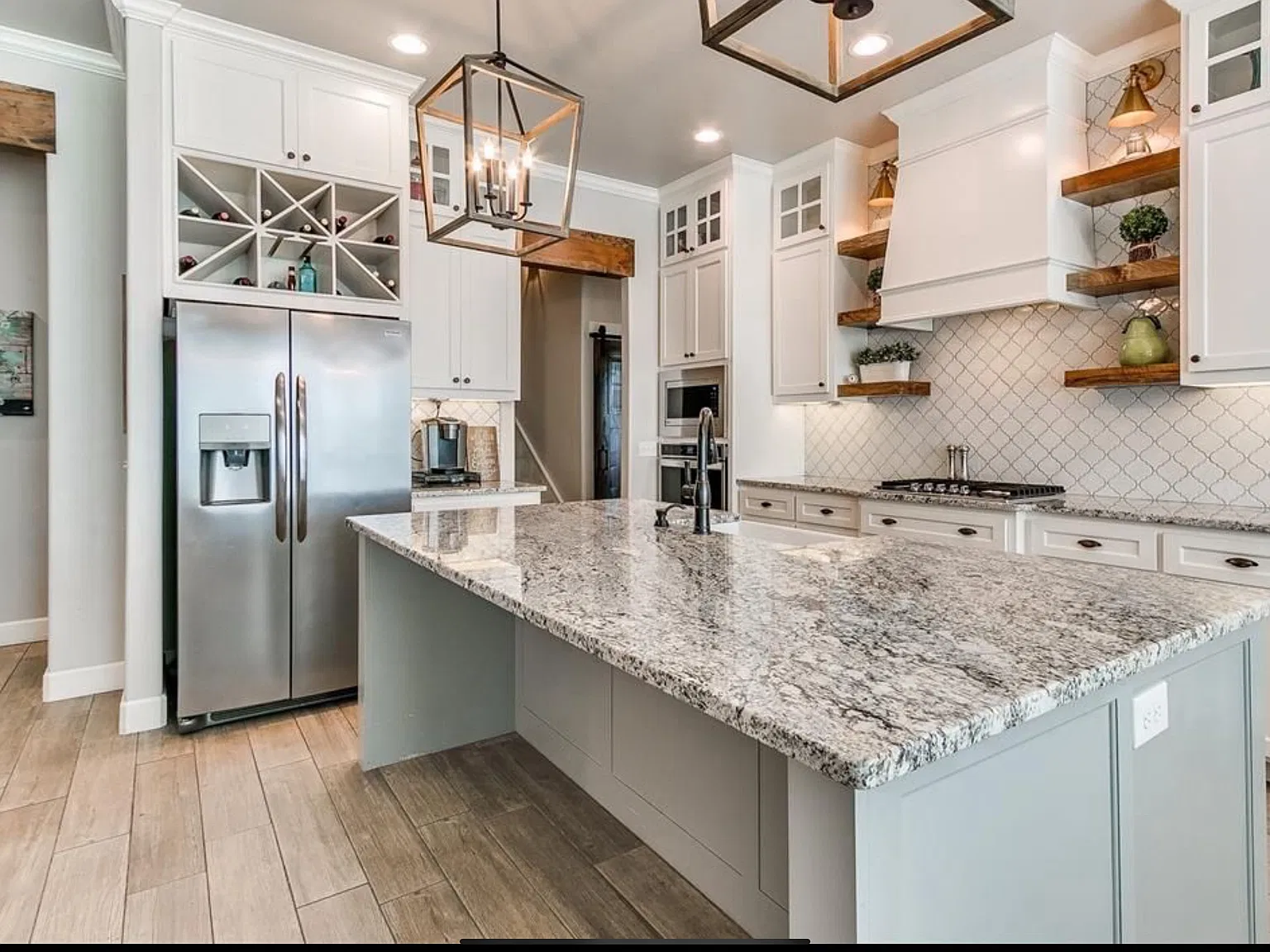 3 bed, 2.5 bath, 2257 sqft, $2,500 — Photo 4