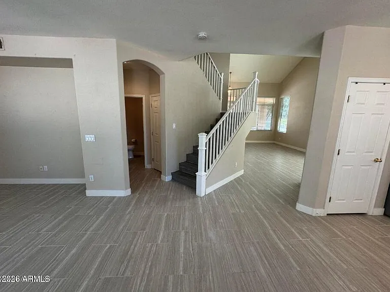 1470 W Armstrong Way — Photo 11