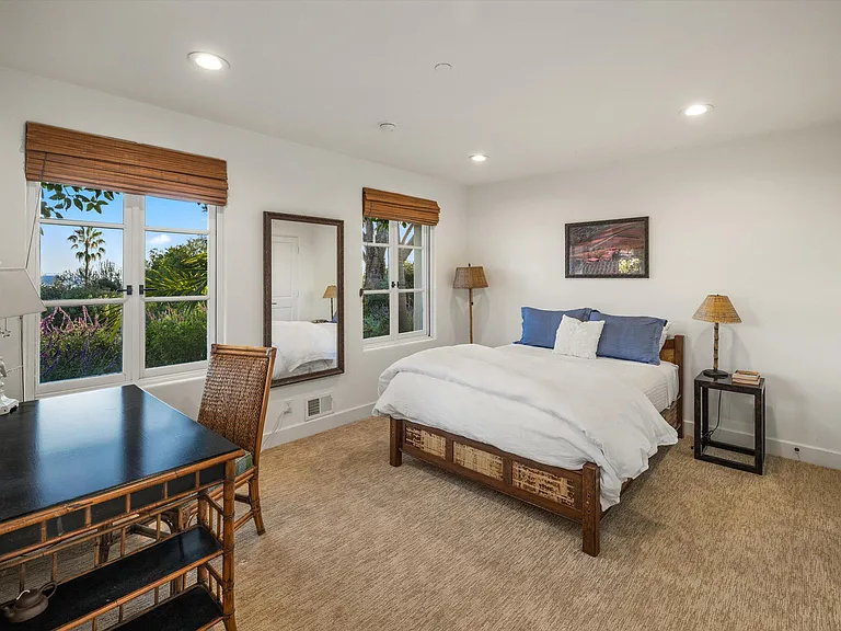 805 Park Hill Ln — Photo 27