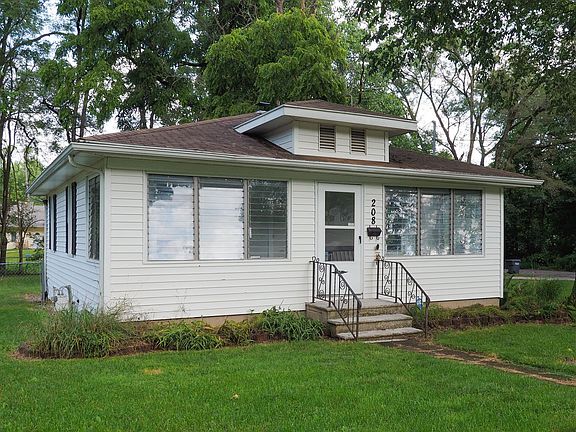 2nd image of 208 Garfield Ave