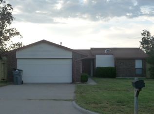 114 SE Trenton Rd, Lawton, OK 73501