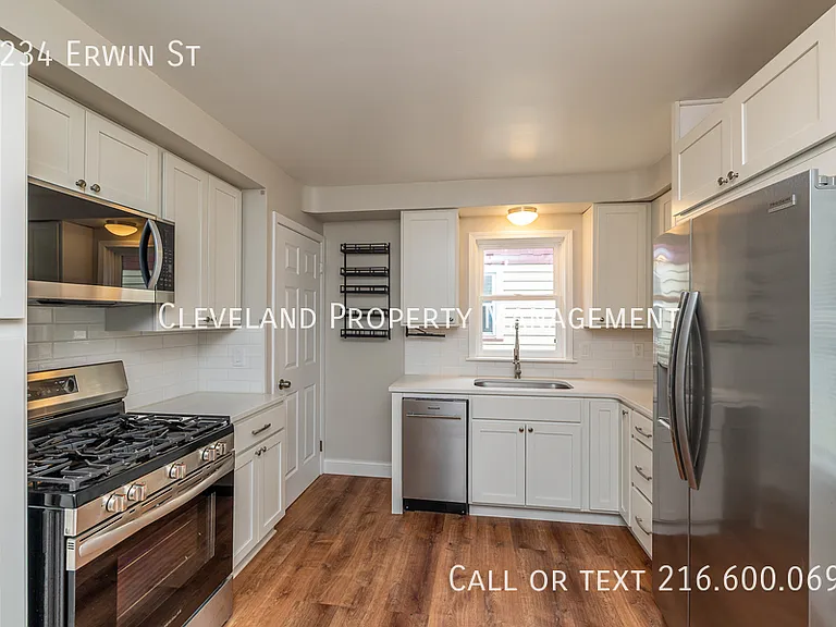 5234 Erwin St — Photo 13