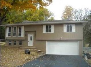 321 Stonewood Dr, Hixson, TN 37343