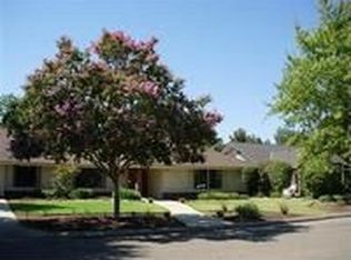2042 Alamos Ave, Clovis, CA 93611