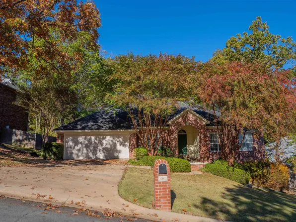 8 Bordeaux Ct, Little Rock, AR 72211