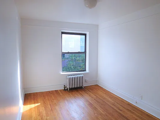 Rented by Renetta Real Estate | media 9