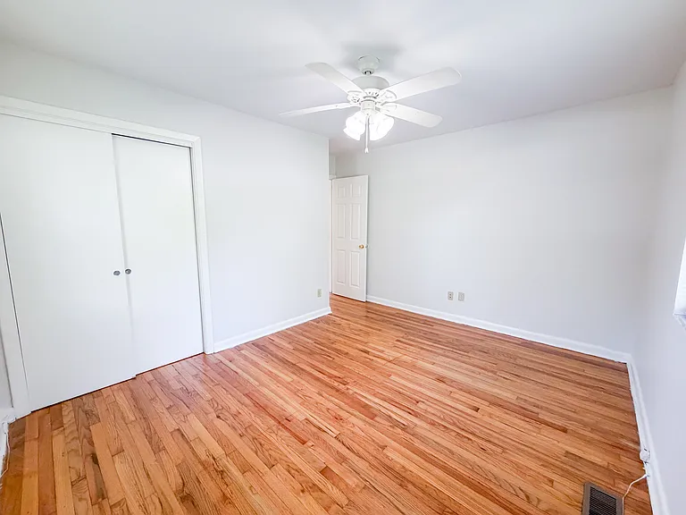 1666 Mayhew St — Photo 43