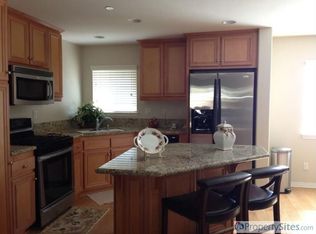 4022 Crescent Point Rd, Carlsbad, CA 92008