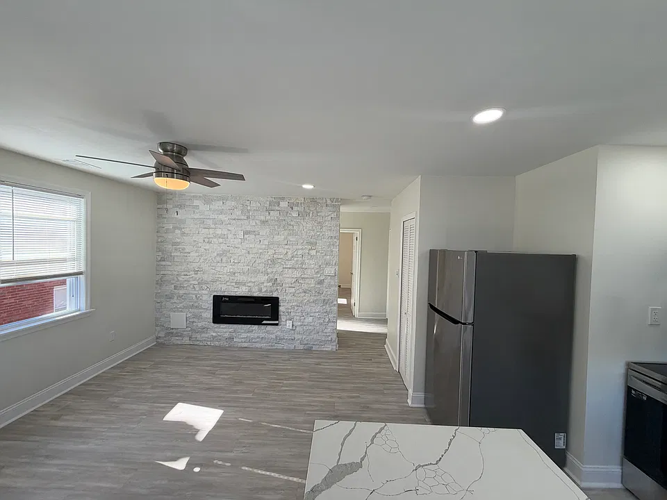 1609 E Gowen Ave #2