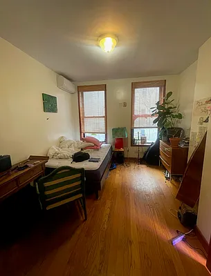 Rented by Lang Realty LLC | media 4