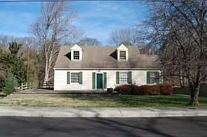 1st image of 306 Westwood Dr