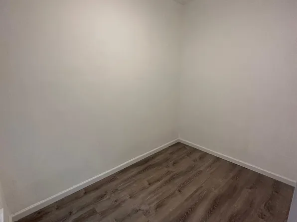 188 Delaware Avenue image 5 of 8