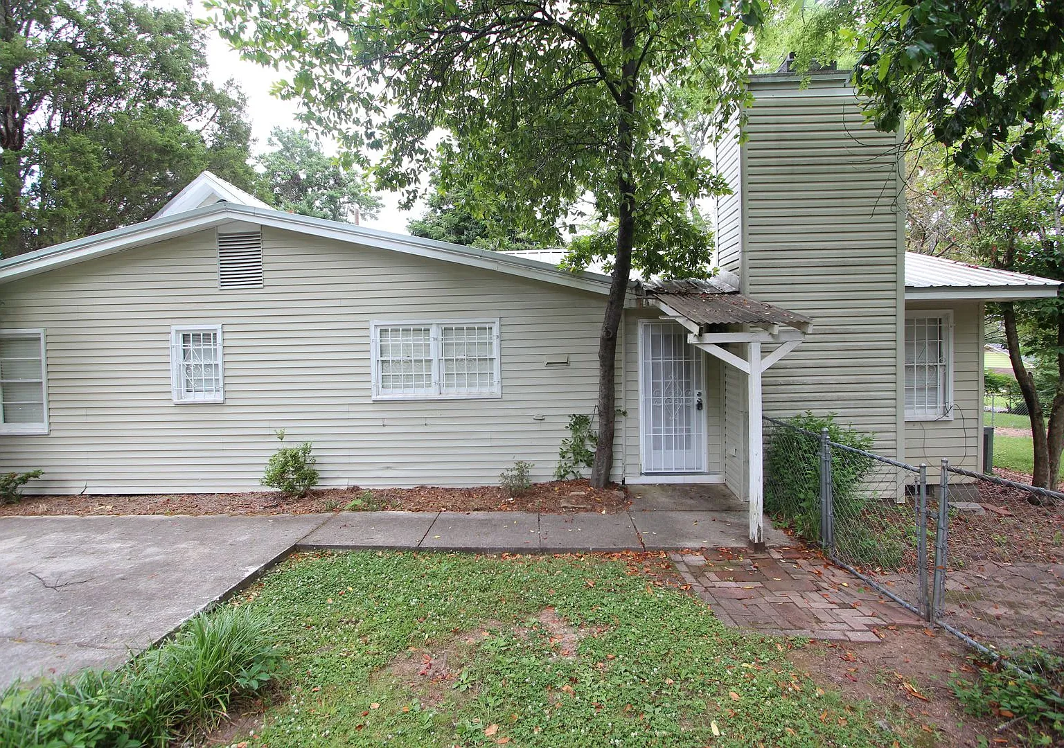 Lovely Duplex For Rent — Photo 2