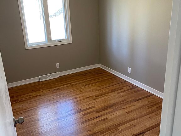 Bedroom 1 - West Facing