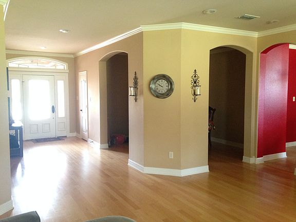 5th image of 100 Garner Ln