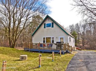 186 Sage Rd, Long Pond, PA 18334