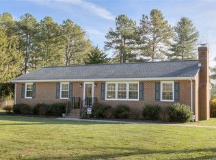 12089 Sunset Dr, Ashland, VA 23005