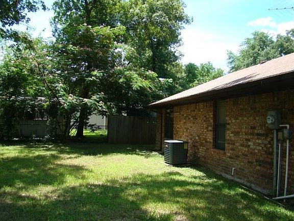 5th image of 206 Saint Michaels Cres