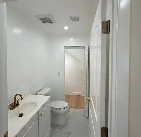 6235 1/4 Banner Ave — Photo 12
