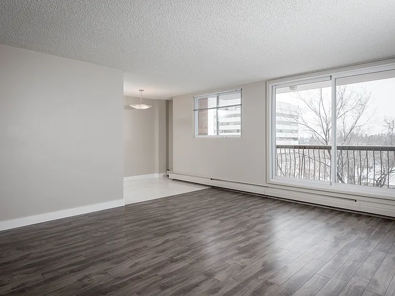 12225 Stony Plain Rd NW — Photo 4