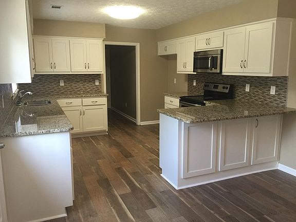 5th image of 52 Lee Road 451