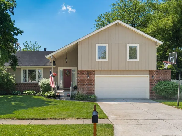 1870 Hickory Hill Dr, Columbus, OH 43228