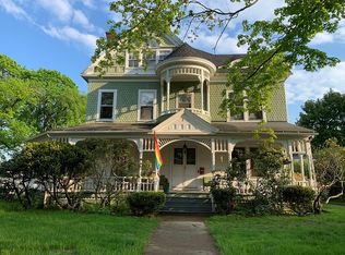 67 Fairfield Ave, Holyoke, MA 01040