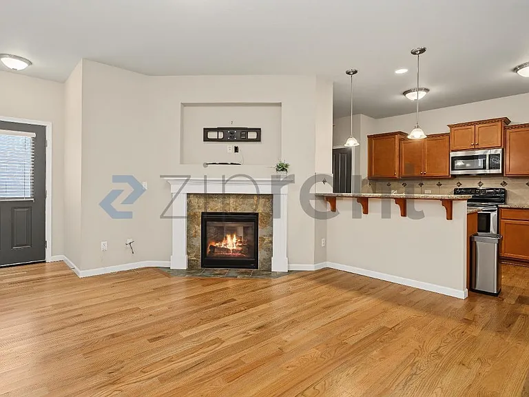 7625 Kodiak Ave NE — Photo 9