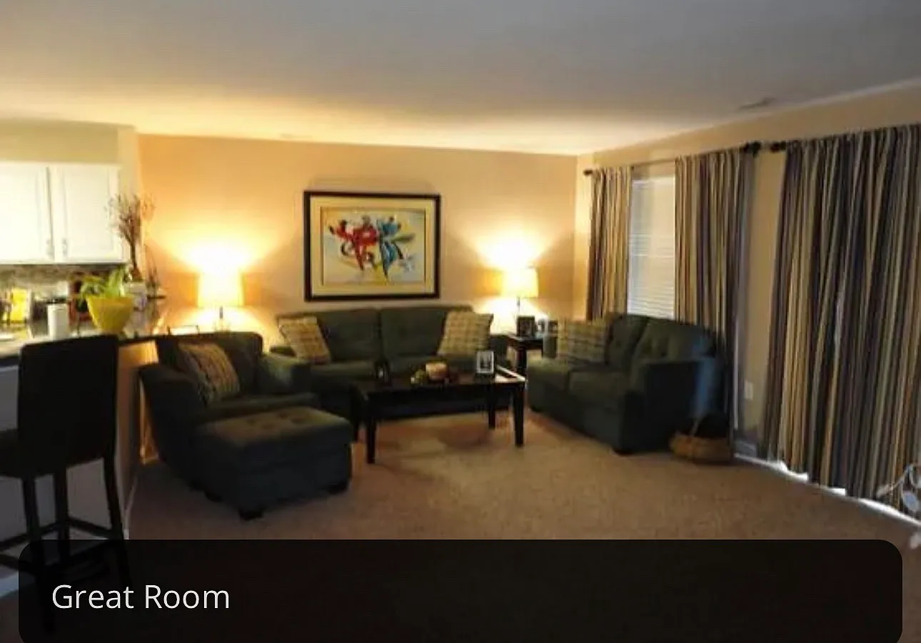 3 bed, 2.5 bath, 1710 sqft, $2,195 — Photo 2