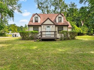 2718 S Locust Rd, South Bend, IN 46614