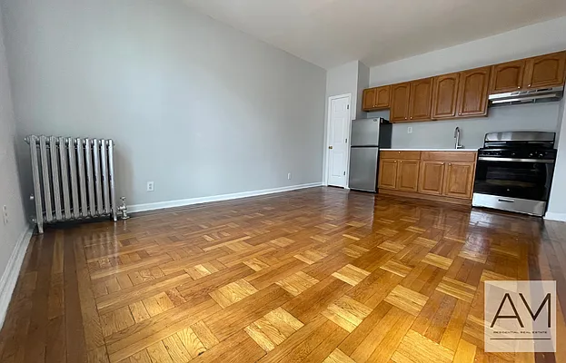 Rented by AM Residential | media 2