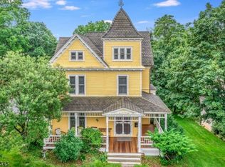 100 Center St, Clinton, NJ 08809